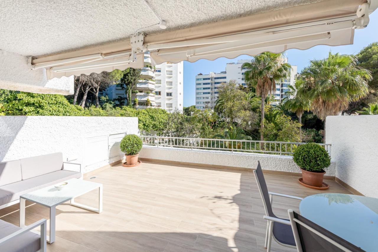 Brandnew Apartment By The Beach Марбелья Екстер'єр фото